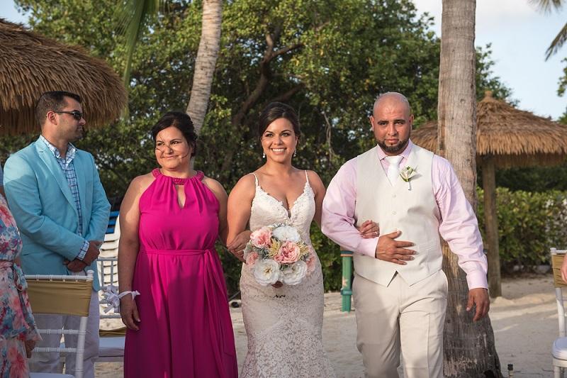 Aruba Destination Wedding | Beach Brides | Yolanda and Jared 