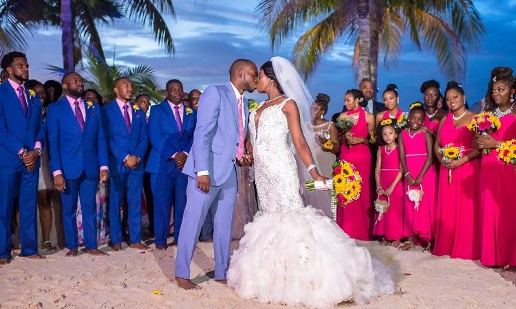 Aruba Destination Wedding | Beach Brides