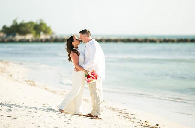 Aruba Destination Wedding | Beach Brides