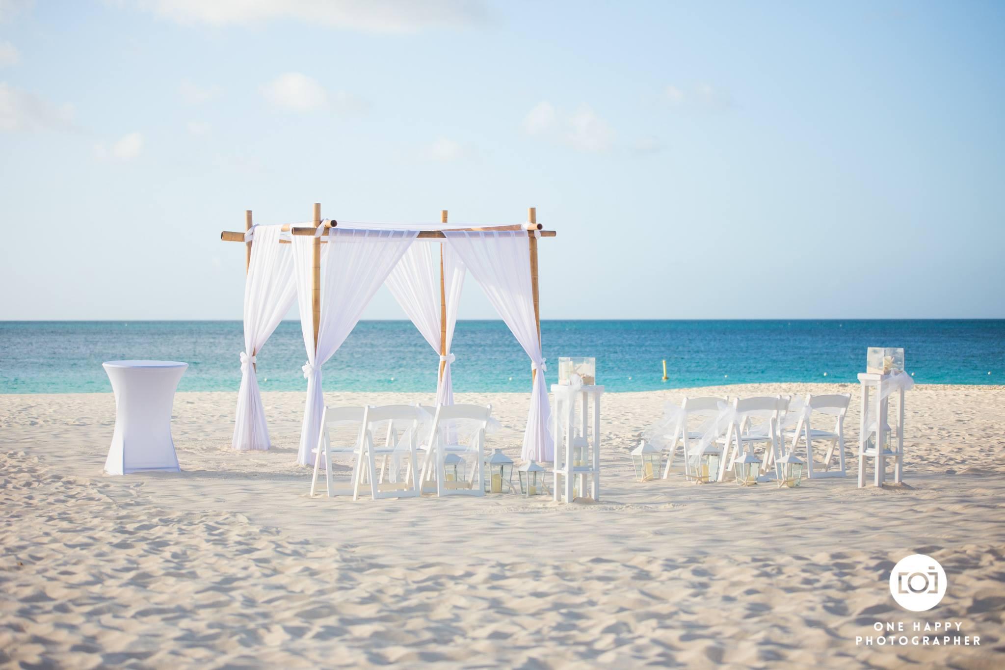 Aruba, aruba wedding, destination wedding, real wedding, wedding story, one happy island, travel, caribbean wedding, wedding planning, wedding photography