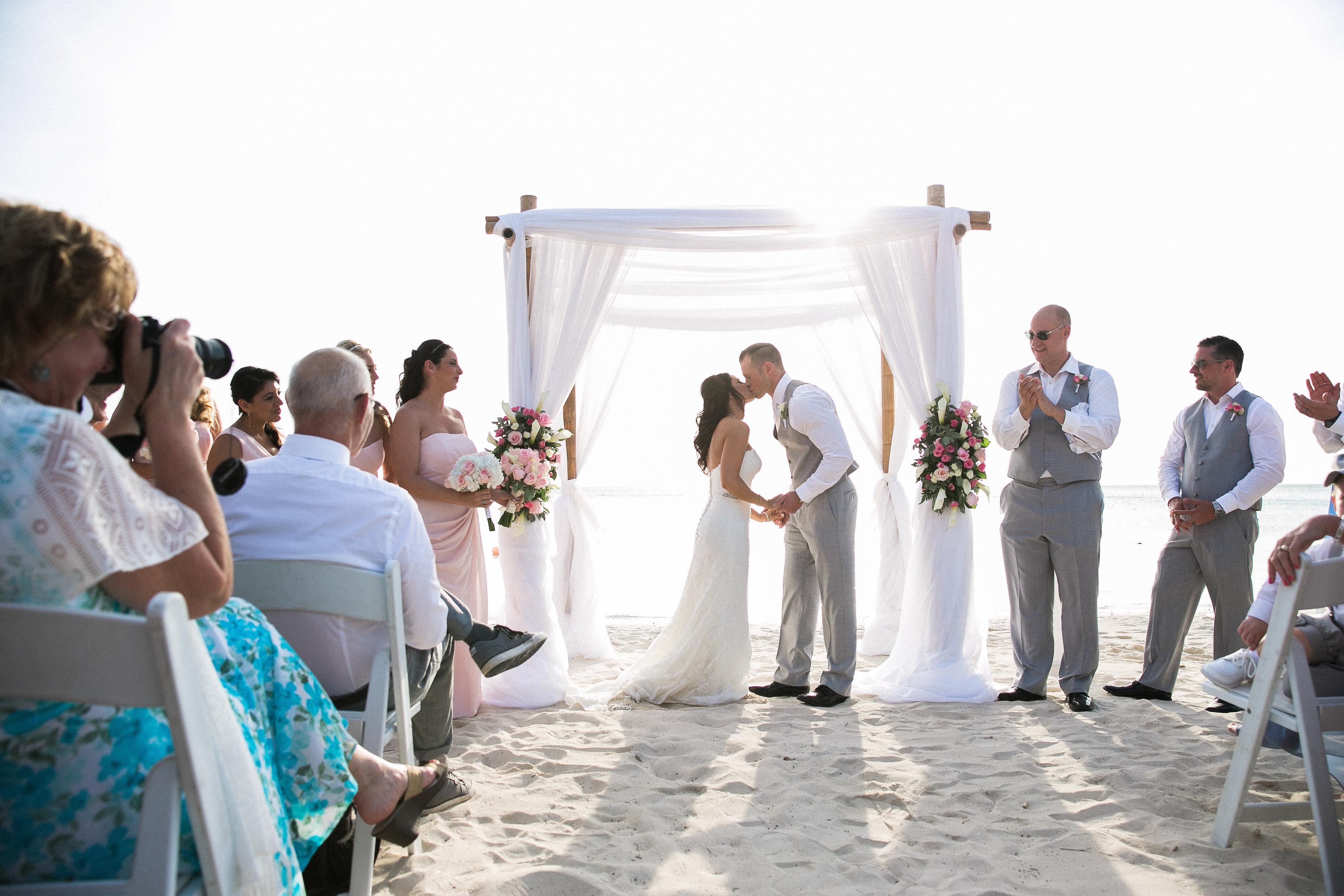 New York Couple S Dream Destination Wedding Beach Brides